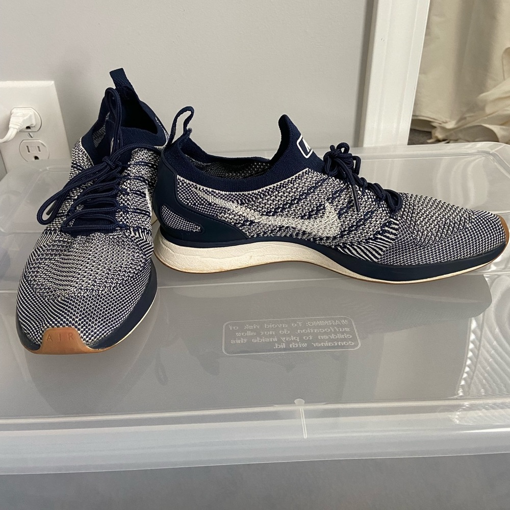 Mens nike sneakers